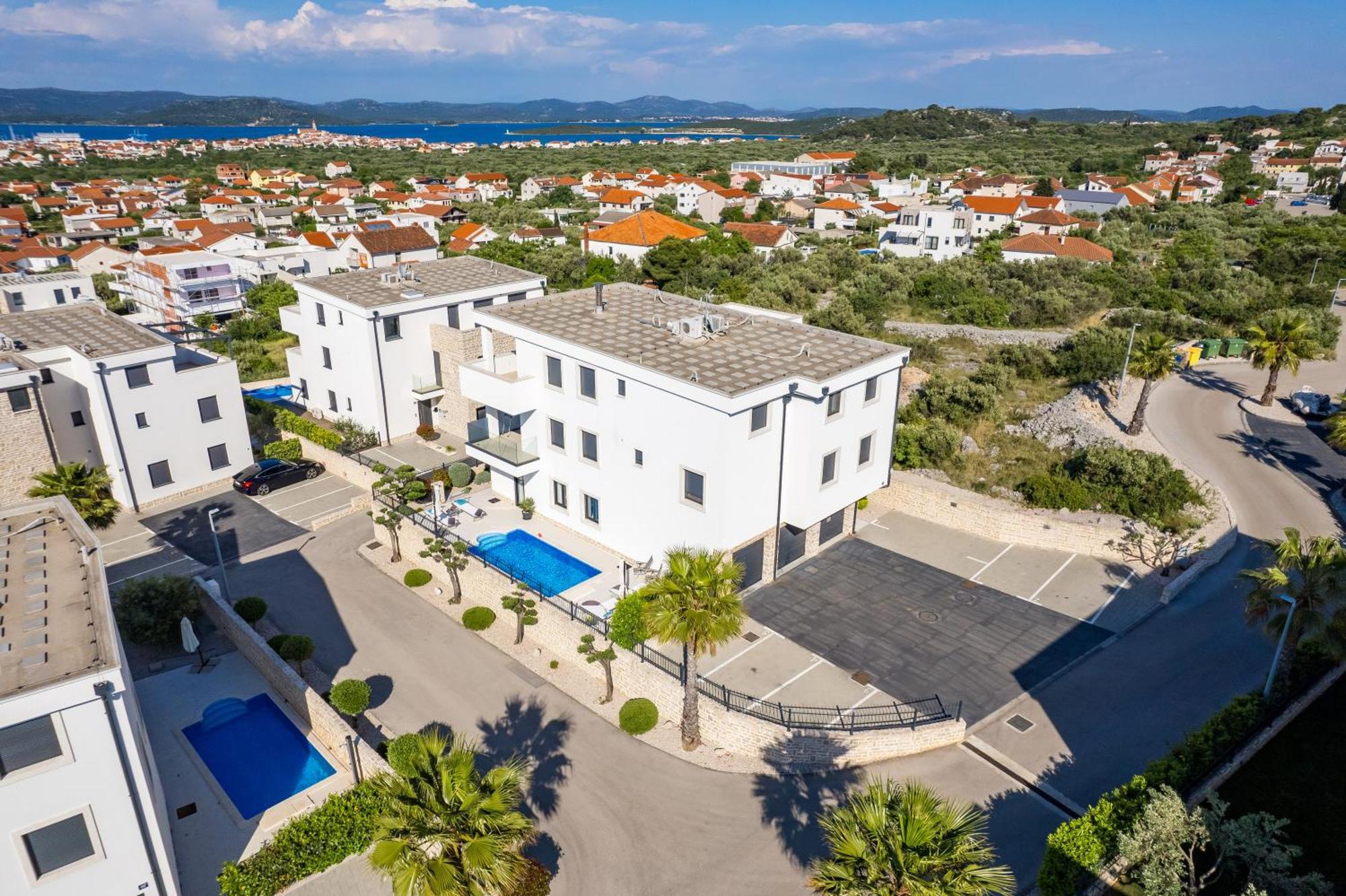 Luxury Apartment Hyperion With Private Pool And Garden Murter Exterior foto