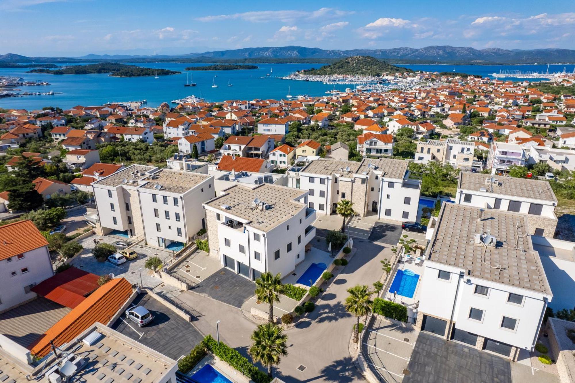 Luxury Apartment Hyperion With Private Pool And Garden Murter Exterior foto