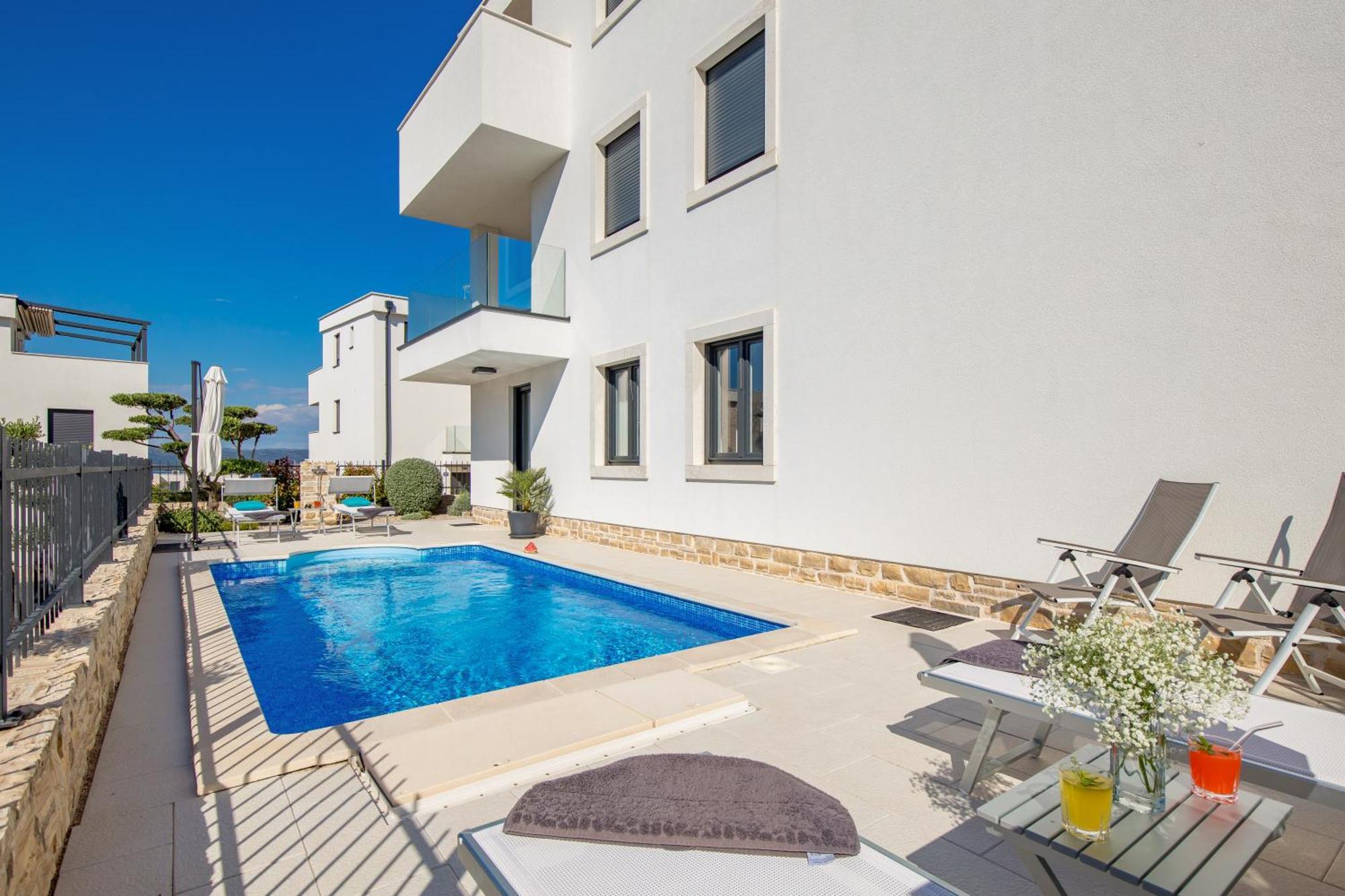 Luxury Apartment Hyperion With Private Pool And Garden Murter Exterior foto