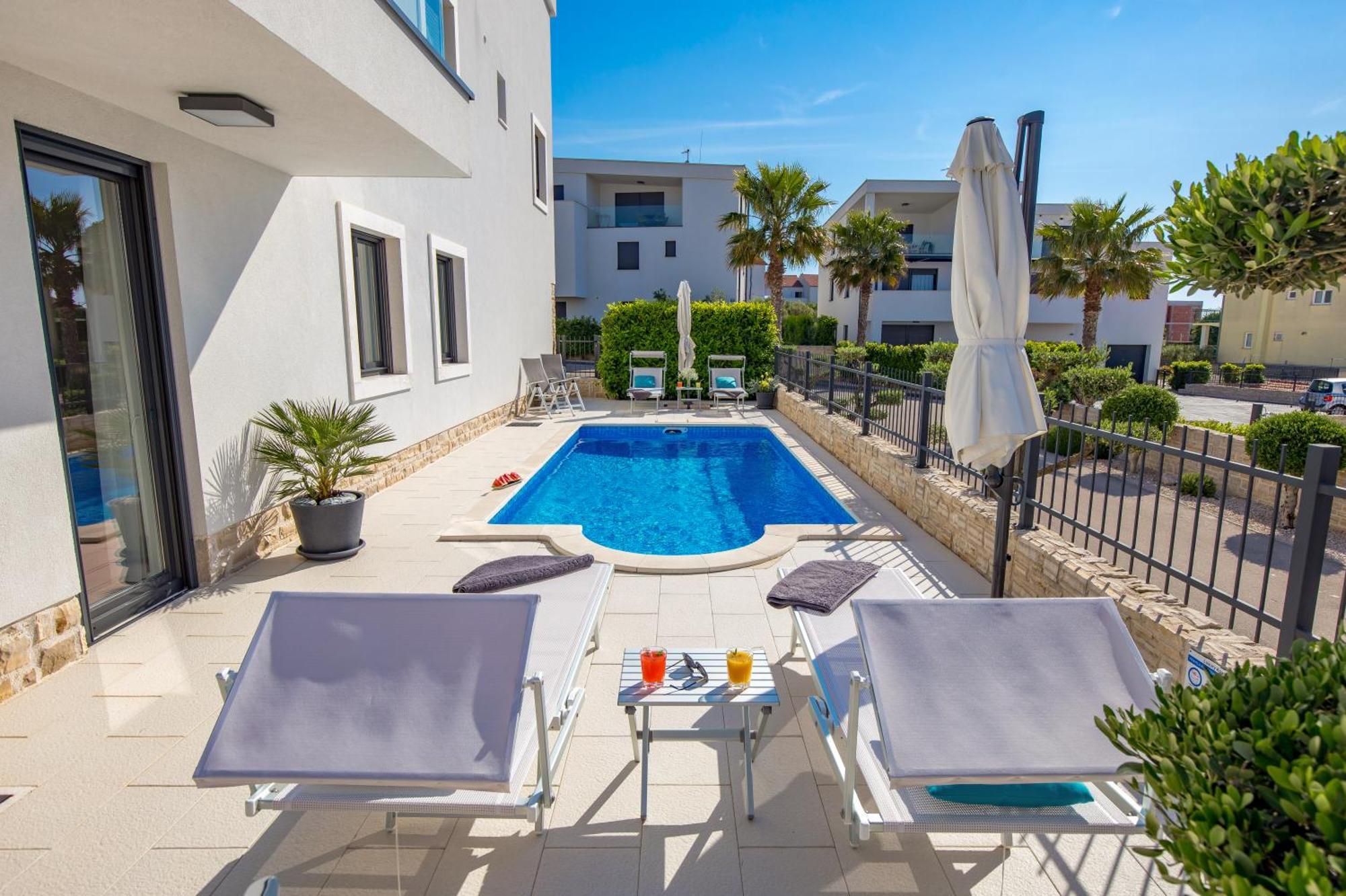 Luxury Apartment Hyperion With Private Pool And Garden Murter Exterior foto